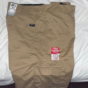 Levi’s Cargo Shorts Waist 40